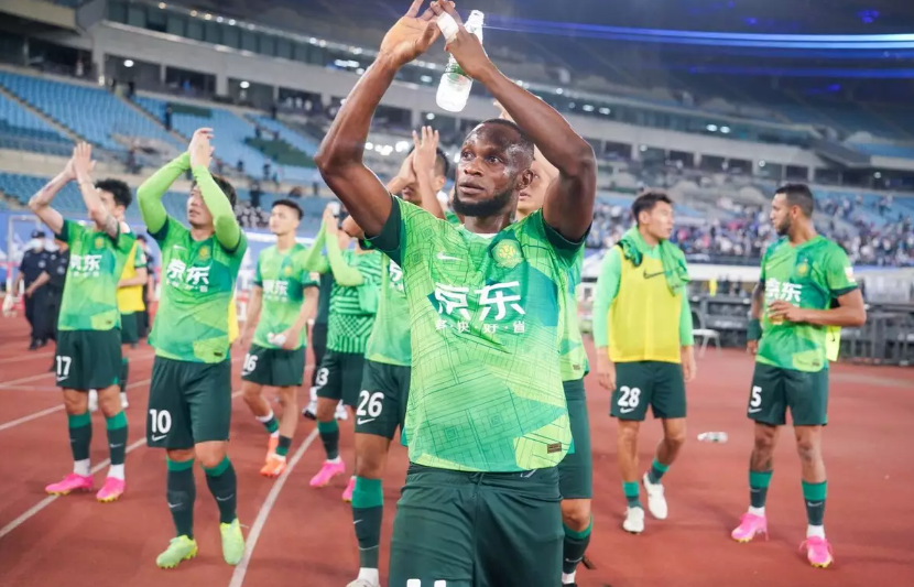  那不勒斯新帅首秀开门红斩劲敌  